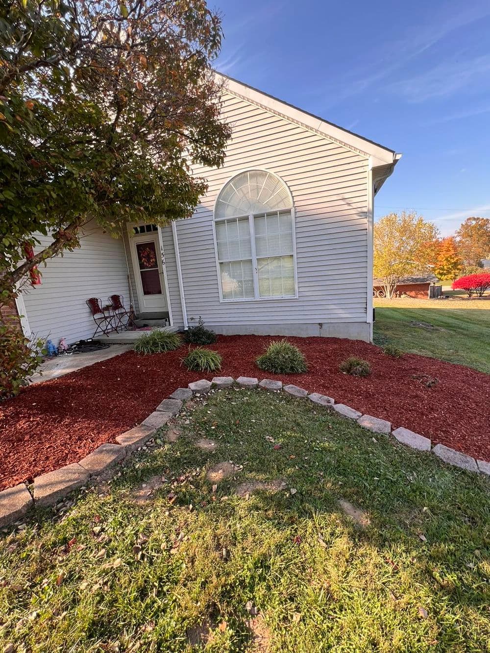 Gallery photos for Mulch Refresh for a Home in Frankfort: Image #6