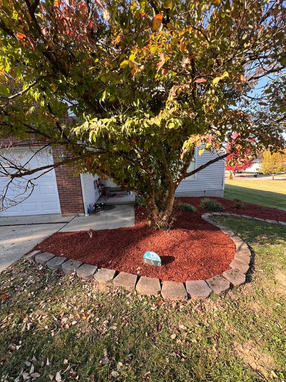 Gallery photos for Mulch Refresh for a Home in Frankfort: Image #8